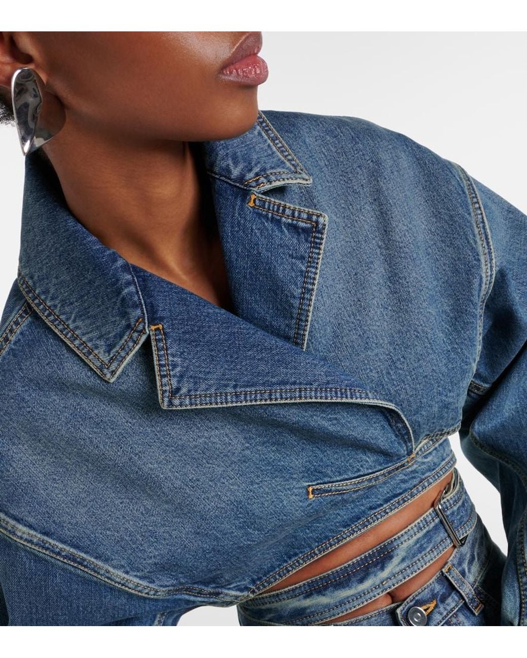 Chaqueta Envolvente Cropped De Denim Alaïa de color Blue
