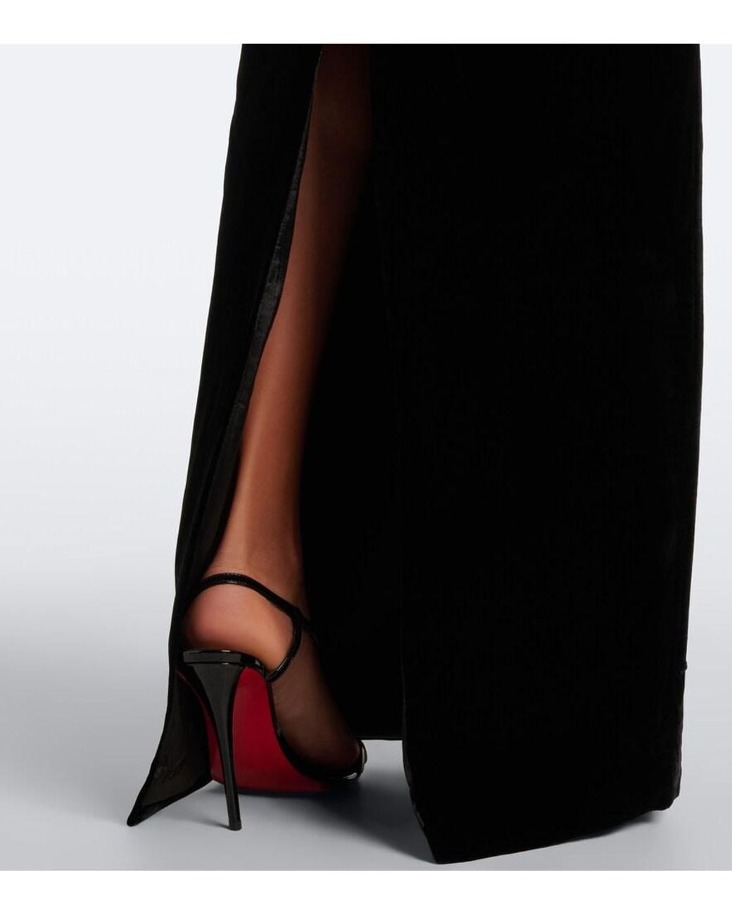 The New Arrivals Ilkyaz Ozel Black Delphis Velvet Bustier Gown