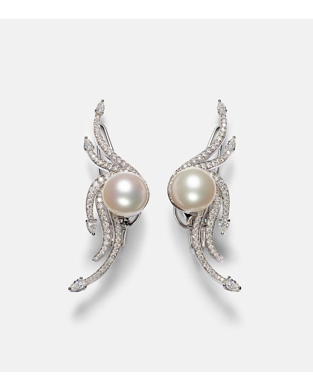 Orecchini Pearlescent di YEPREM in White