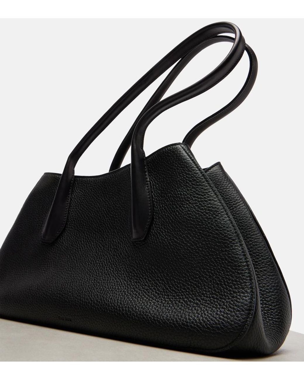 The Row Black Schultertasche Alger Medium Aus Leder