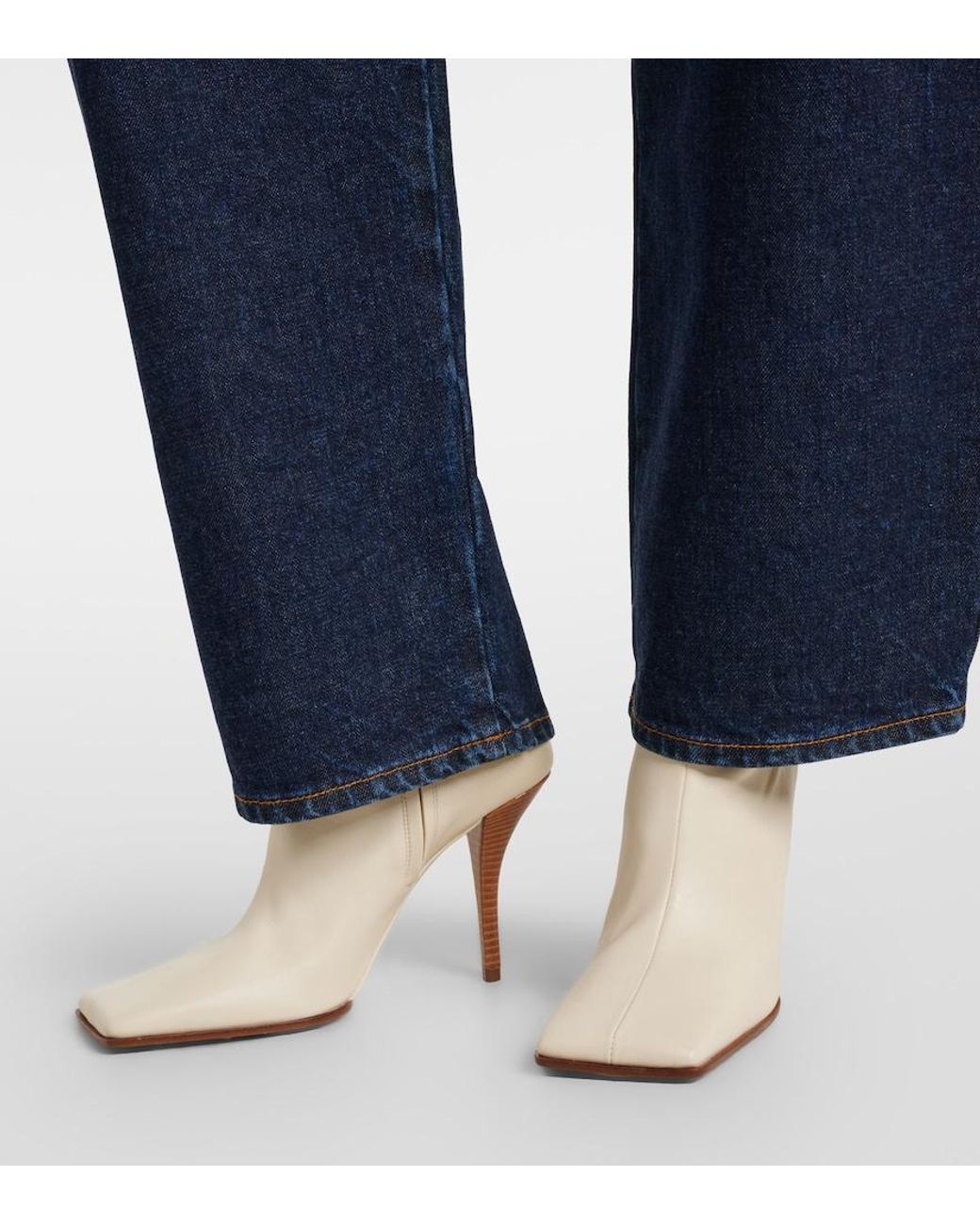Alaïa White 90 Leather Ankle Boots