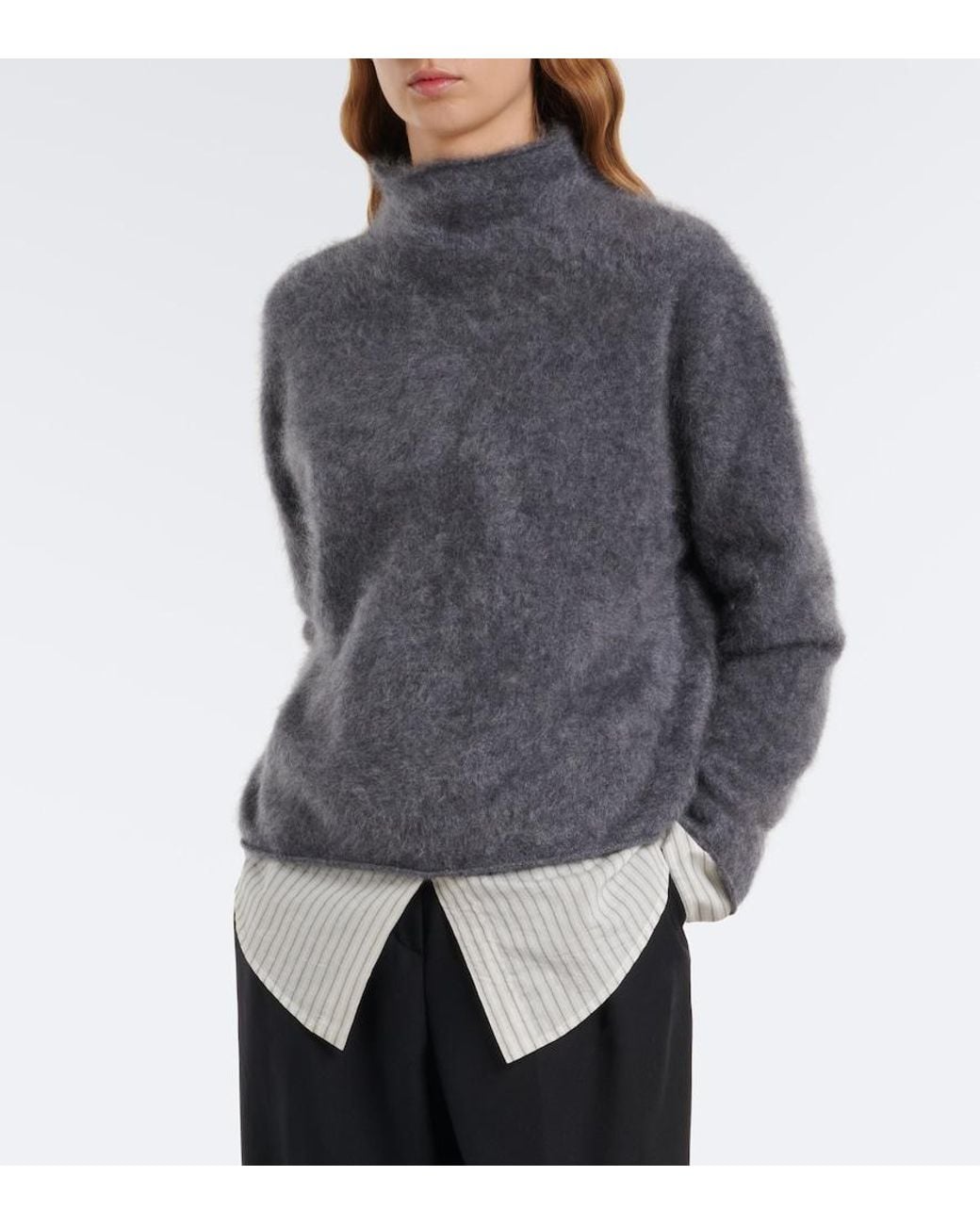Lisa Yang Gray Sandy Cashmere Turtleneck Sweater