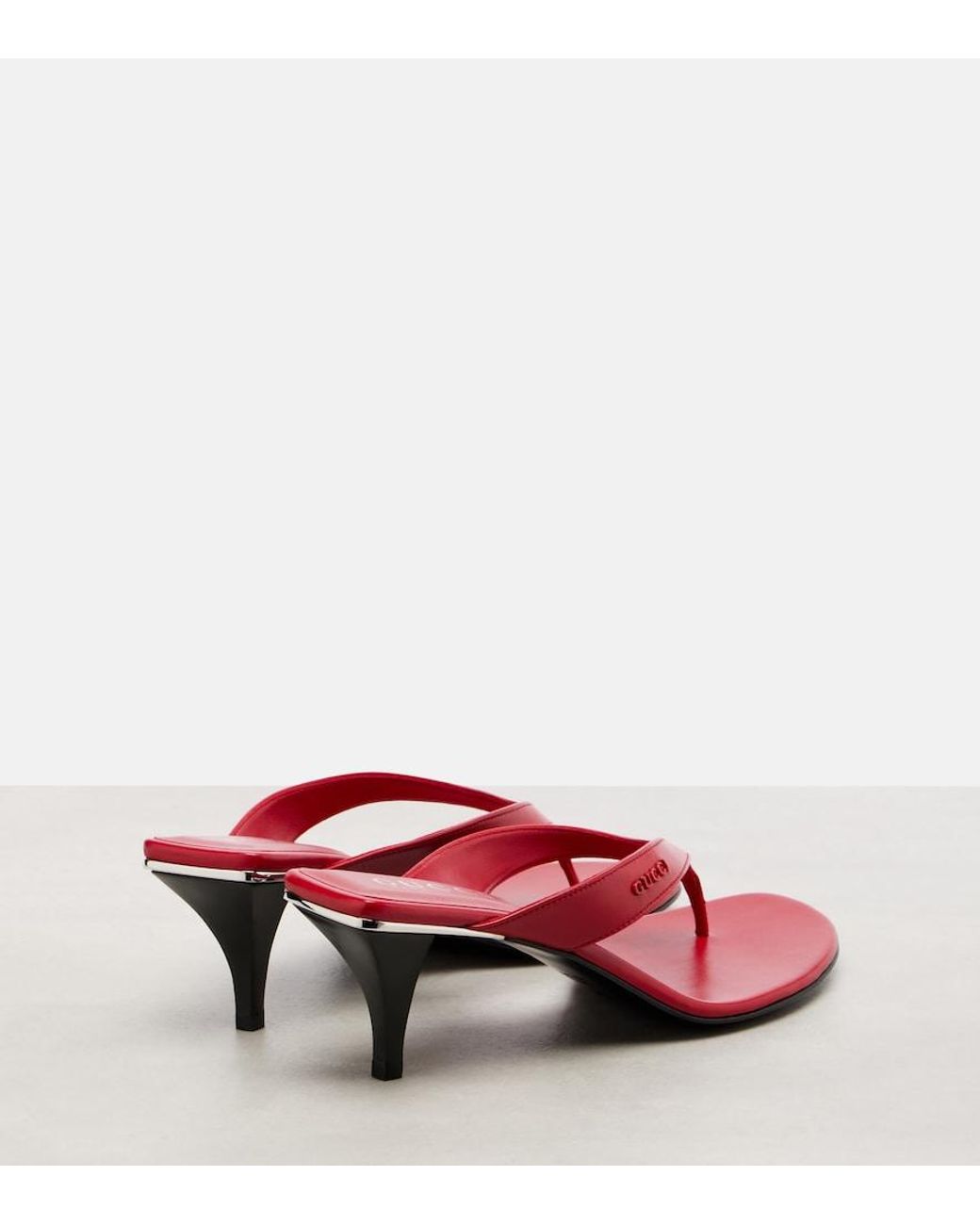 Gucci Red Vittoria Leather Thong Sandals