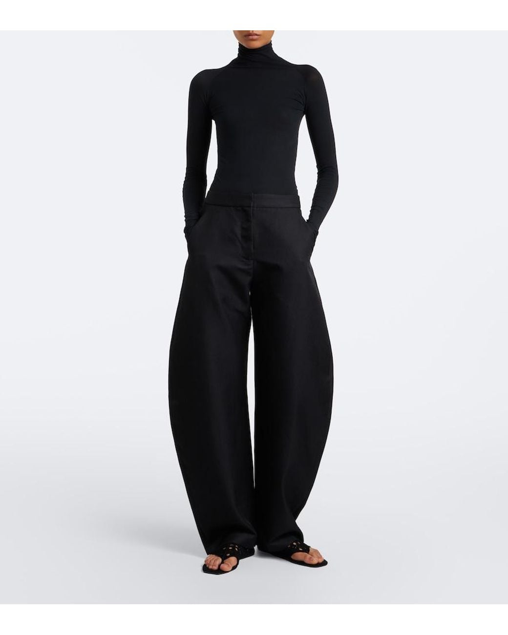Alaïa Black Neo Vienne Suede Thong Sandals