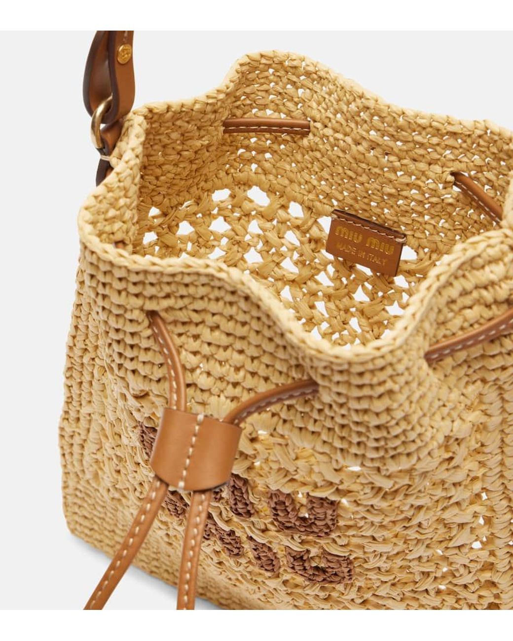 【MIU MIU】RAFFIA BUCKET BAG Mini logo raffia-effect bucket bag in brown - Miu Miu
