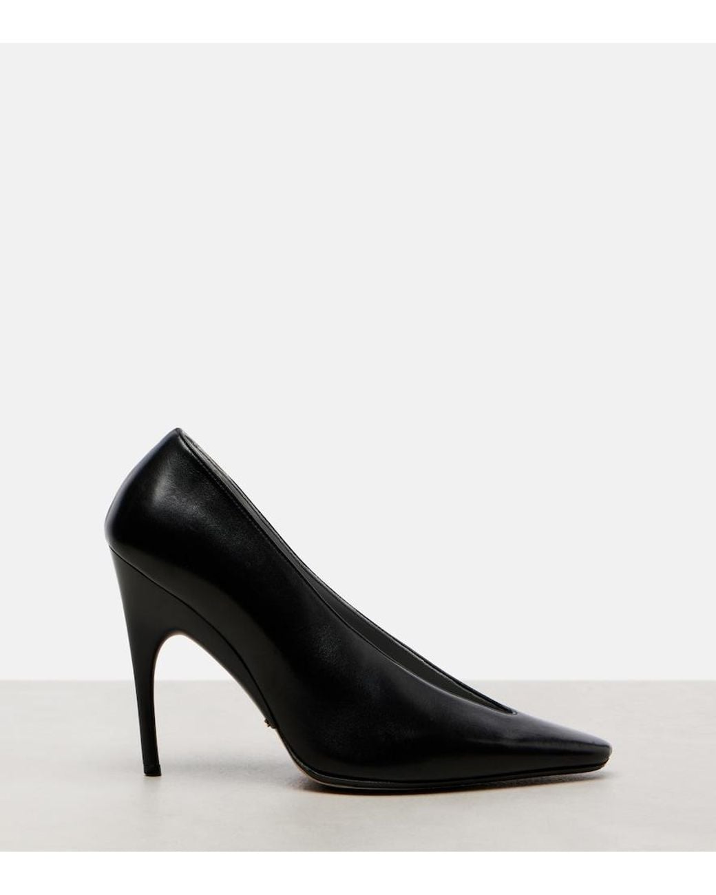 Balenciaga Black Duchesse Leather Pumps