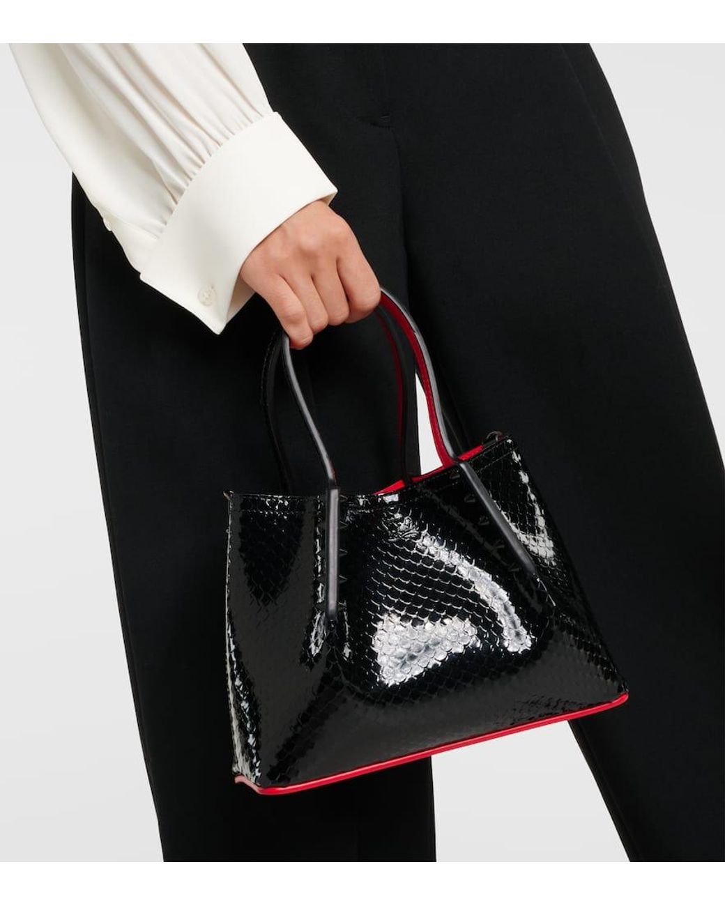 【関税送料込】ルブタン Cabarock Mini patent leather tote 関税送料込】ルブタン Cabarock Mini patent leather tote