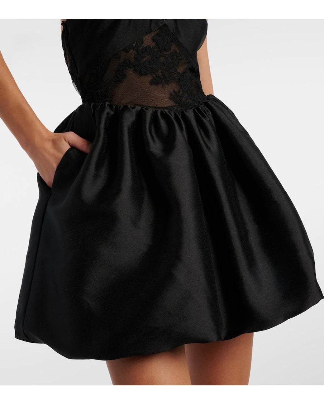 Robe Self-Portrait en coloris Black