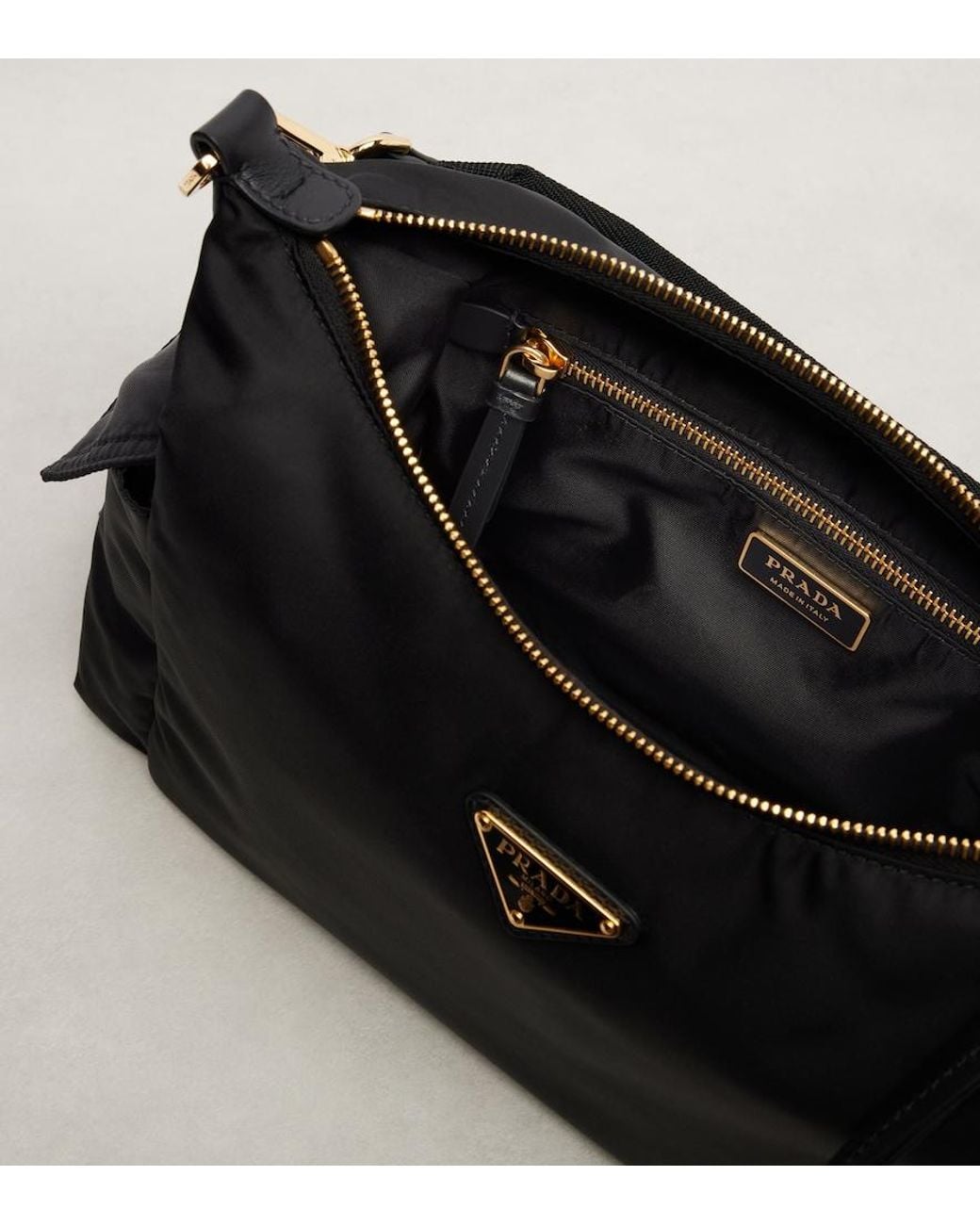Prada Black Schultertasche Explore Re-Nylon Large