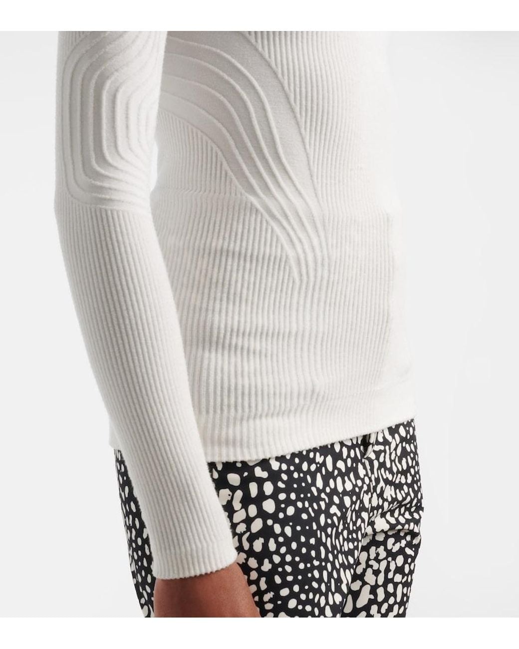 Perfect Moment White Chalet Ribbed-Knit Ski Top