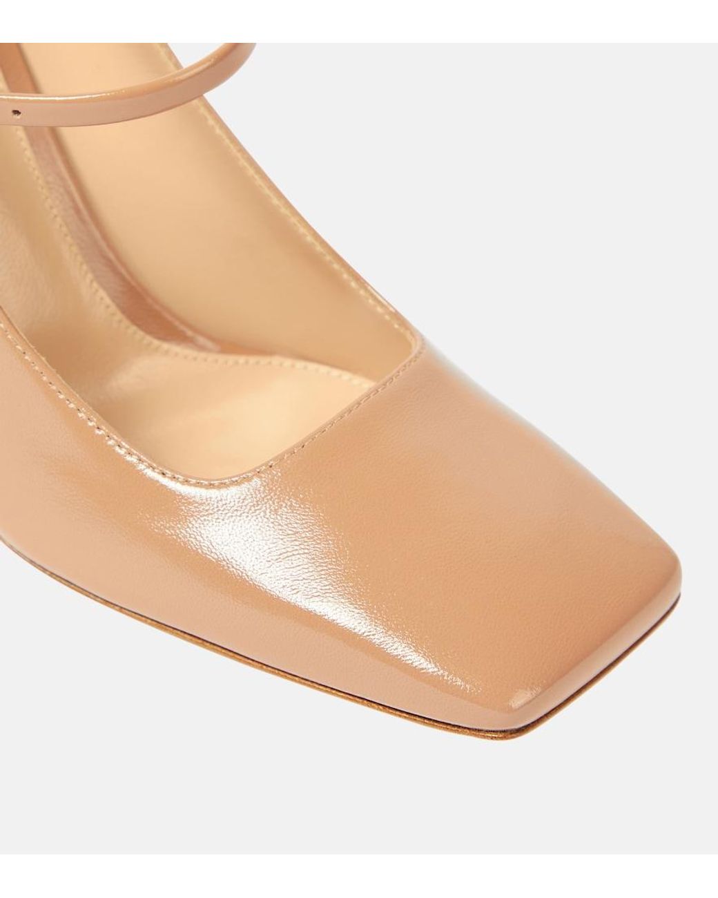 Gianvito Rossi Natural Freeda Leather Pumps
