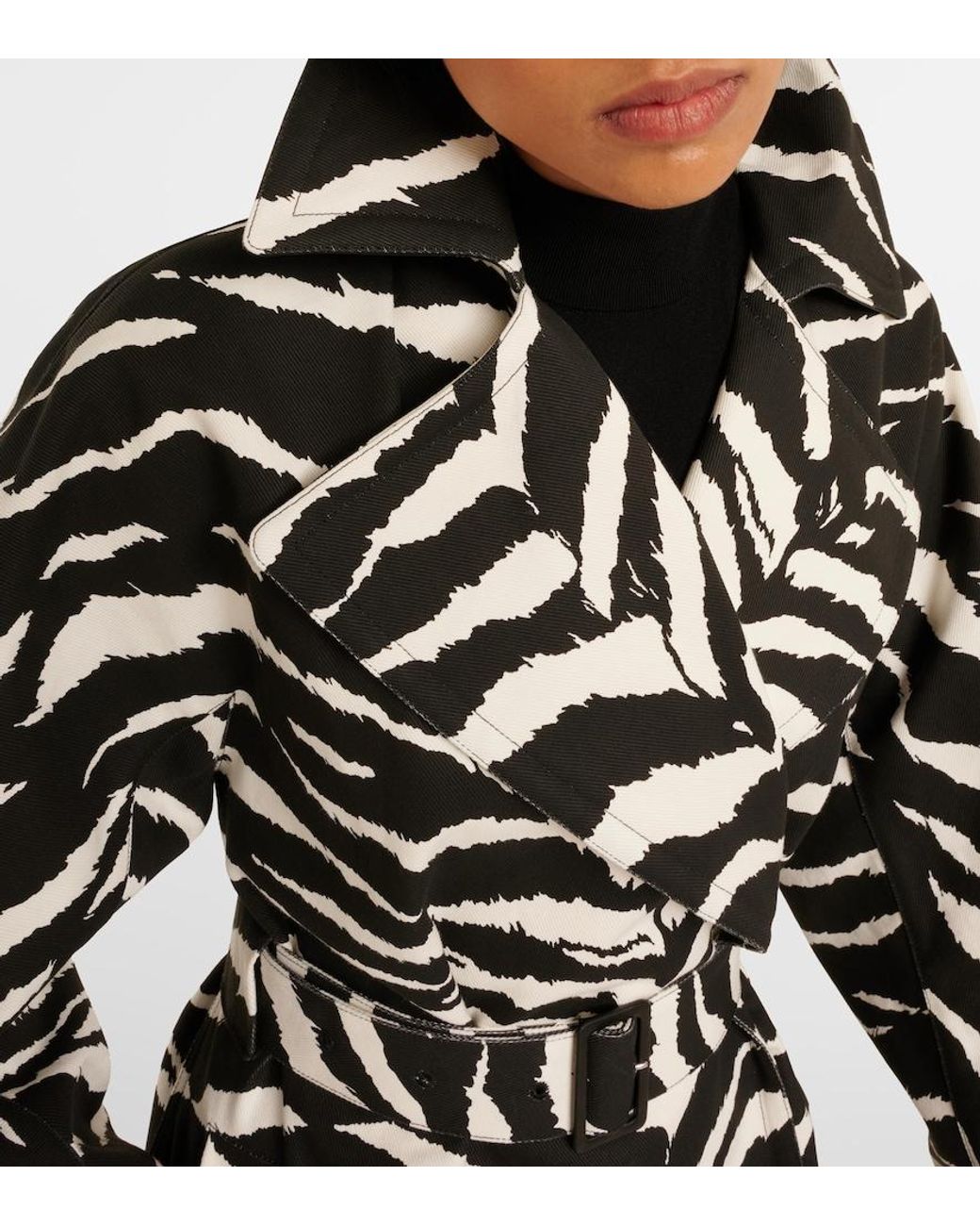 Trench De Denim Con Estampado De Cebra Alaïa de color Black