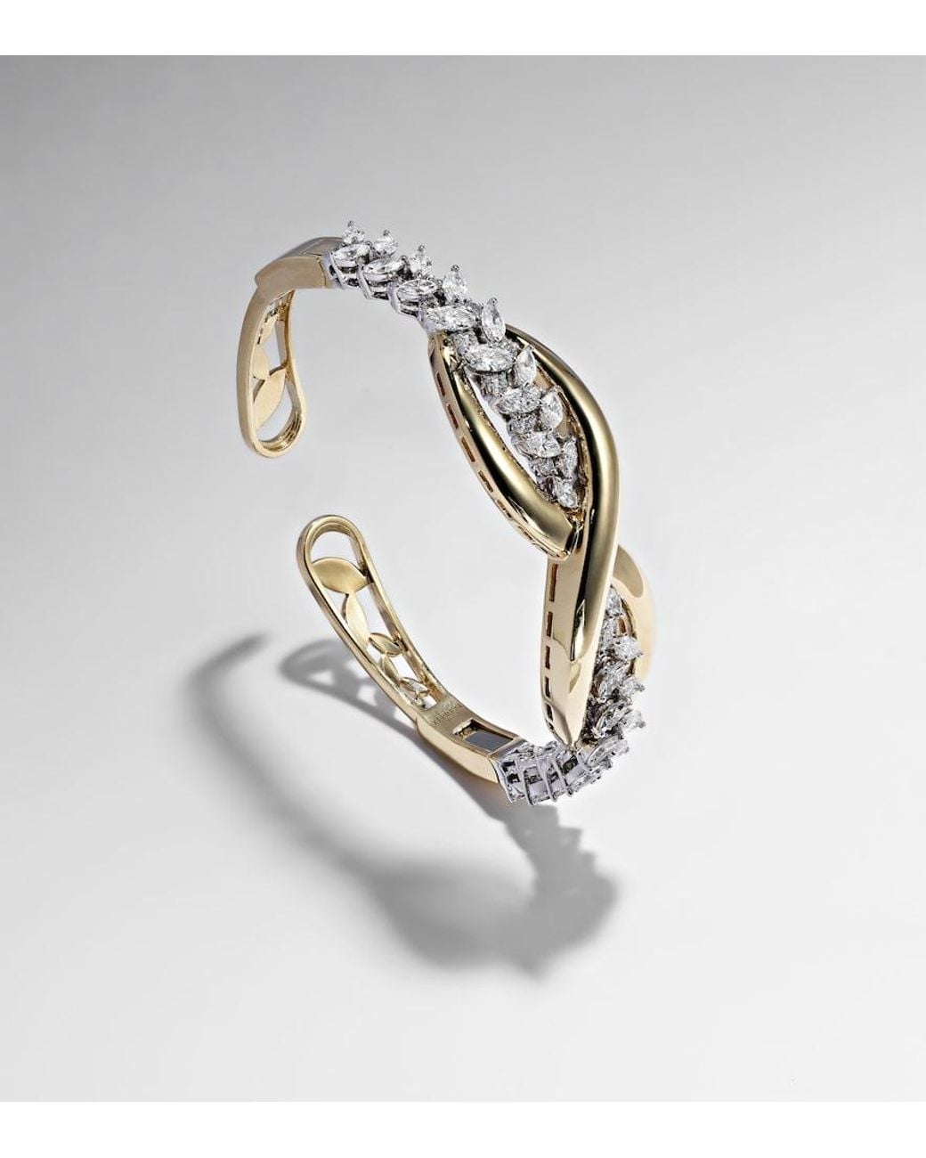 YEPREM Metallic Golden Strada 18Kt And Bangle With Diamonds