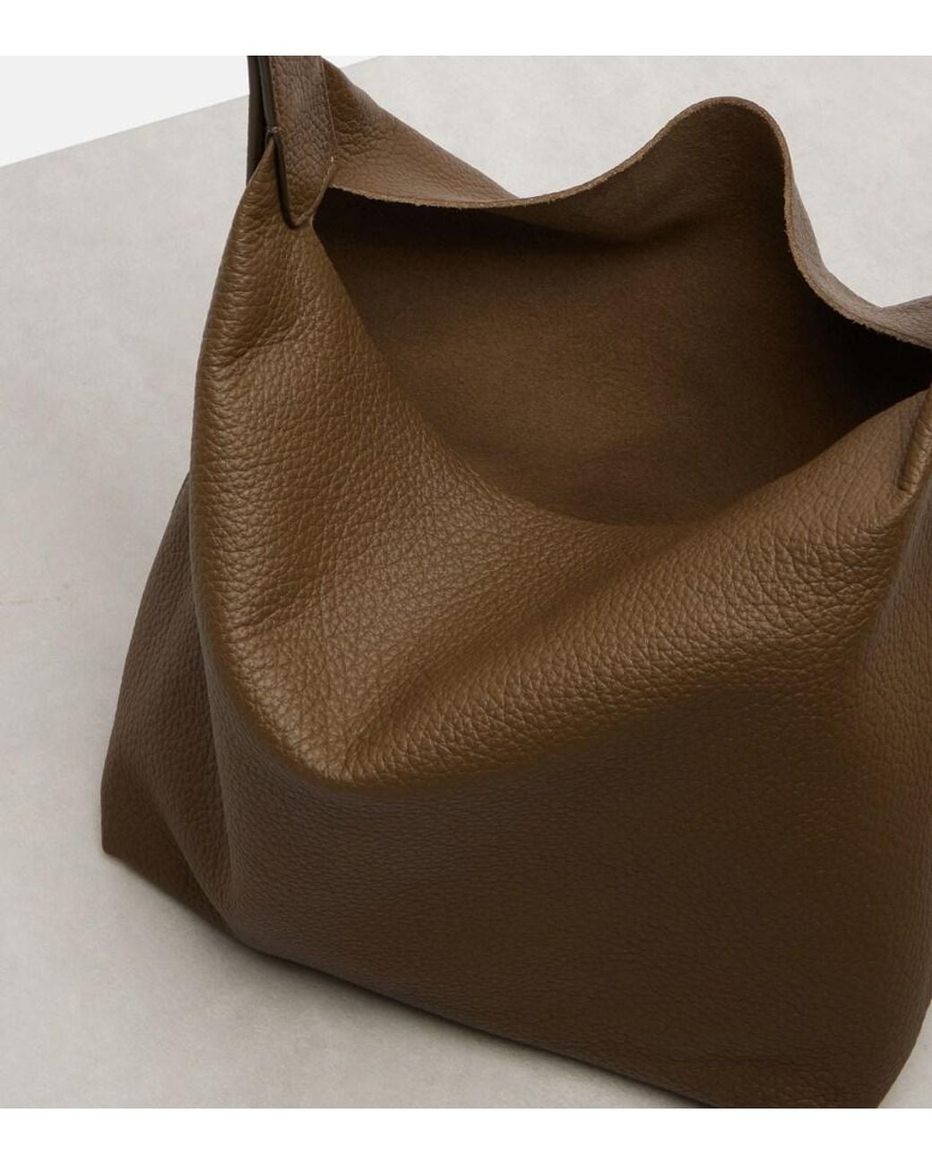 The Row Brown Schultertasche Isa Aus Leder