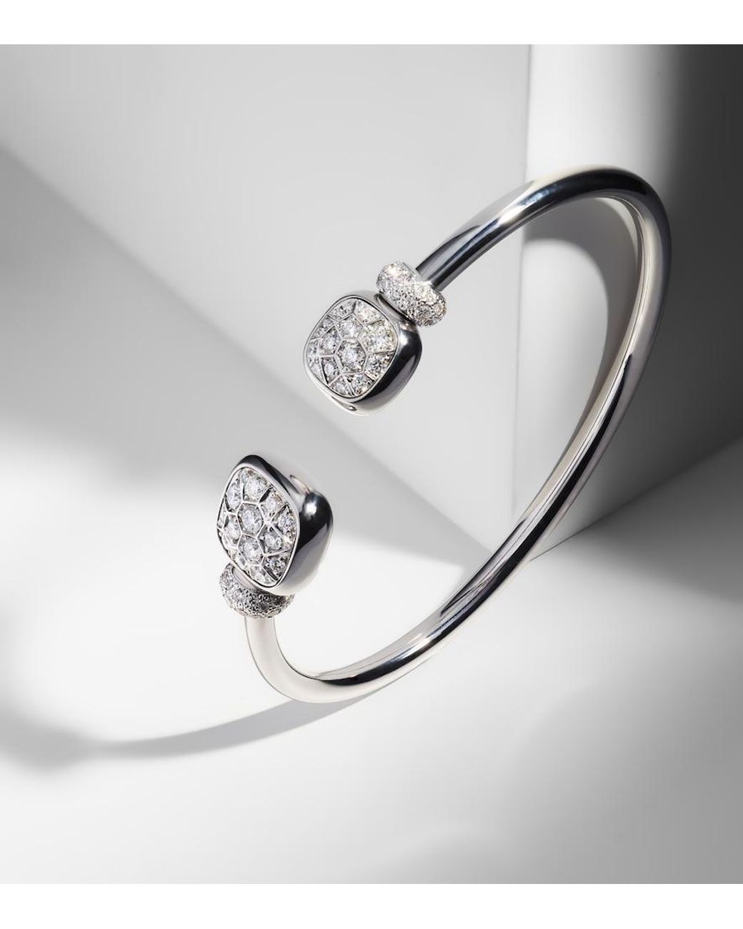 Pomellato White Nudo 18kt Gold Bracelet With Diamonds And Topaz