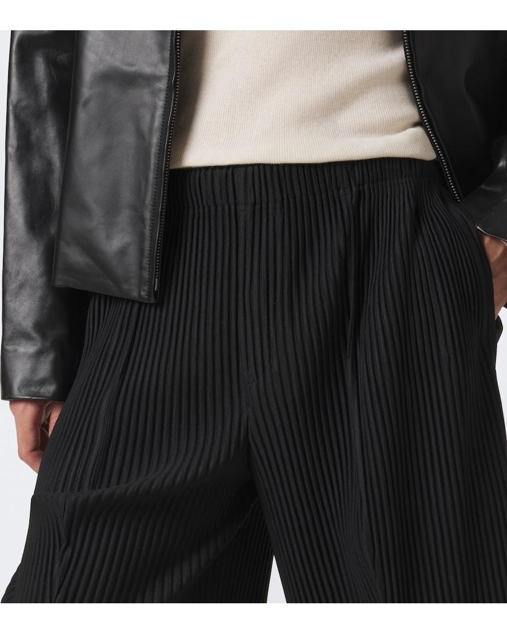 Homme Plissé Issey Miyake Black Monthly Colors: August Pleated Bermuda Shorts for men
