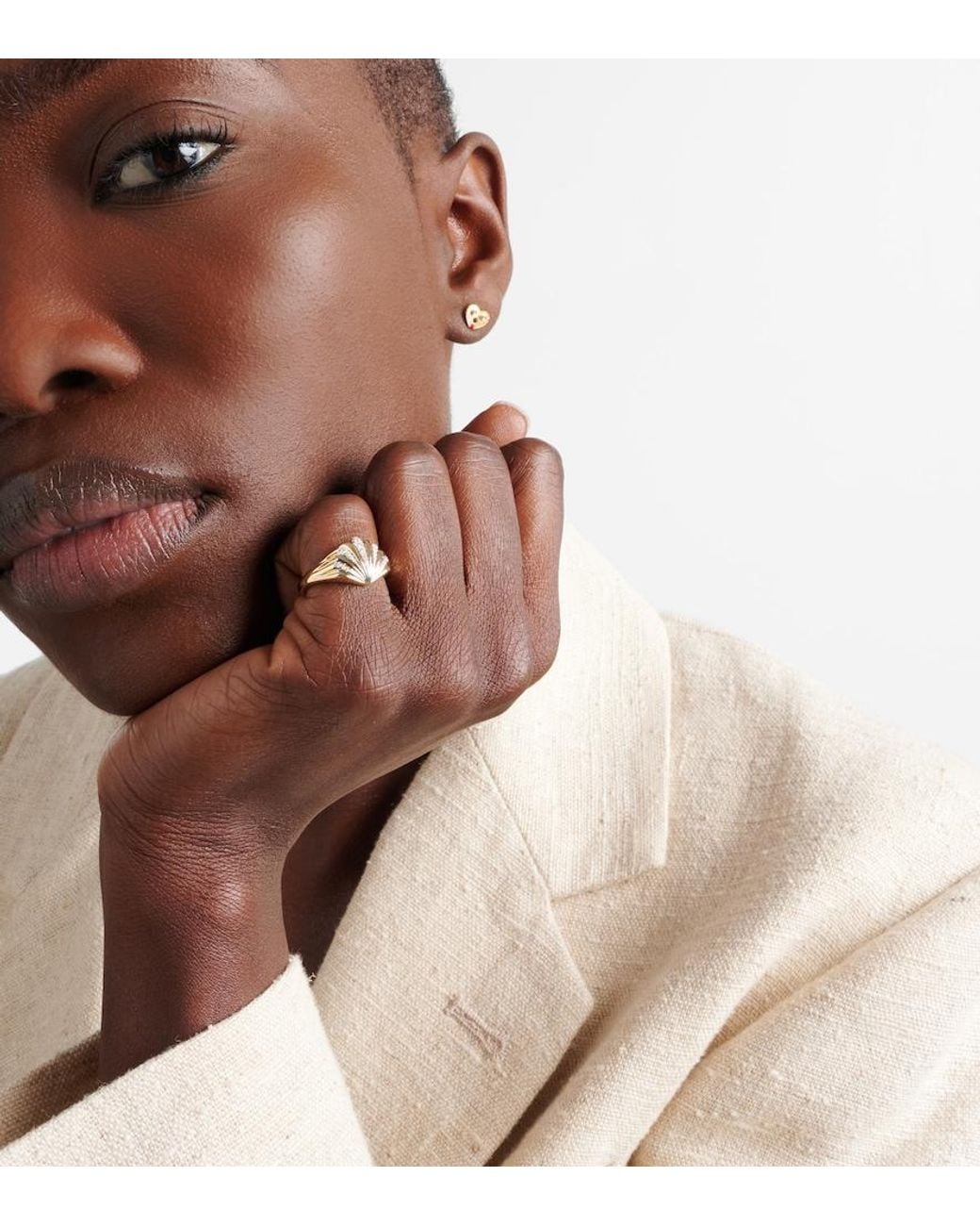 Yvonne Léon White Baby Chevaliere 9Kt Ring With Diamonds