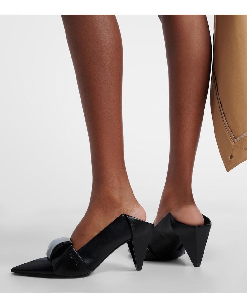 Mules Origami di Loewe in Black