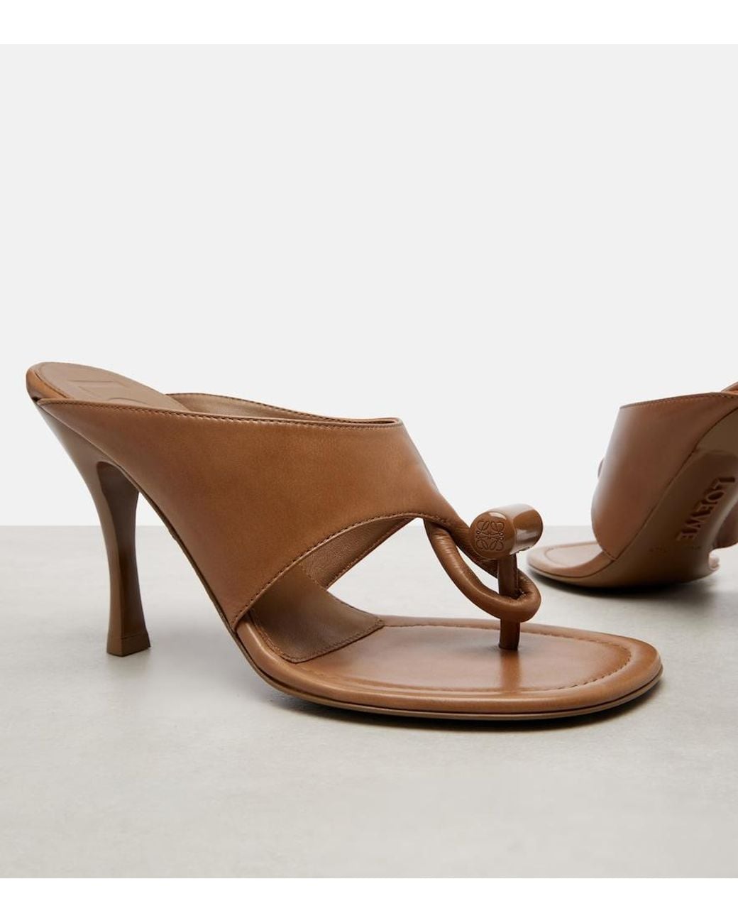 Loewe Brown Toggle 90 Leather Thong Sandals