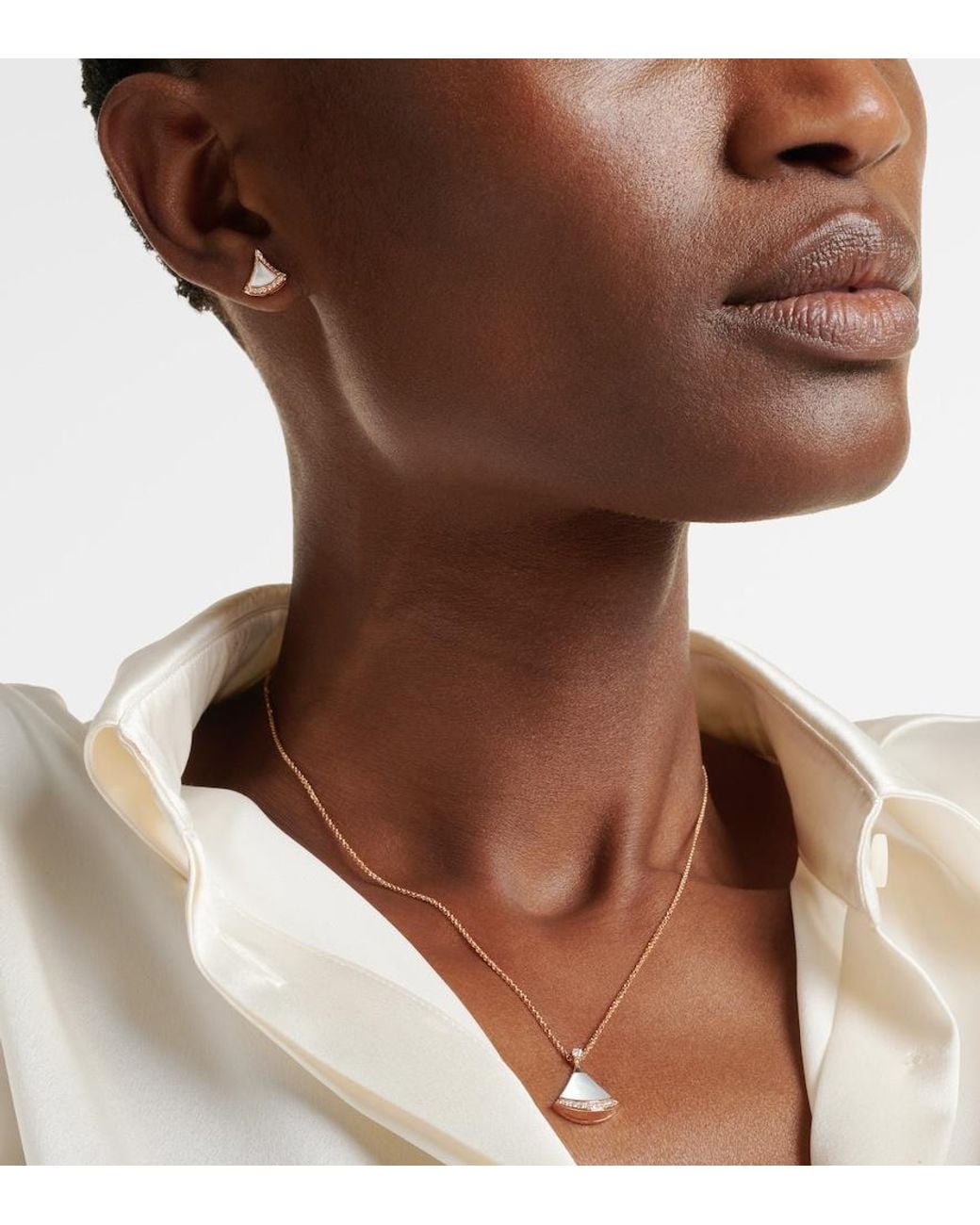 BVLGARI White Divas' Dream 18Kt Rose Earrings With Mother-Of-Pearl And Diamonds