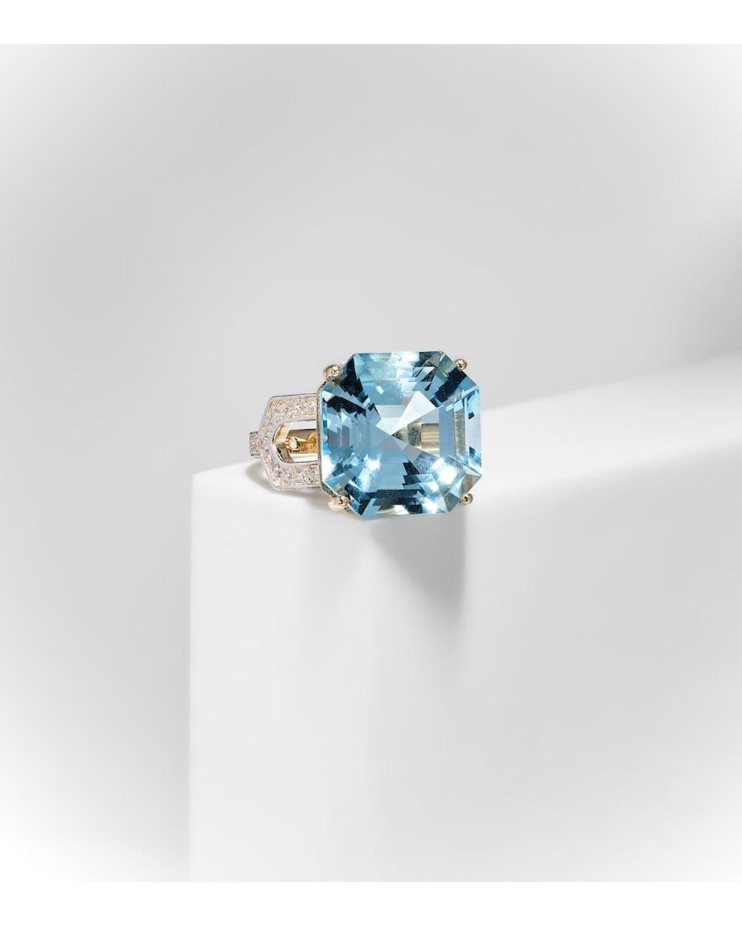 Mateo Blue 14Kt Ring With Topaz And Diamonds