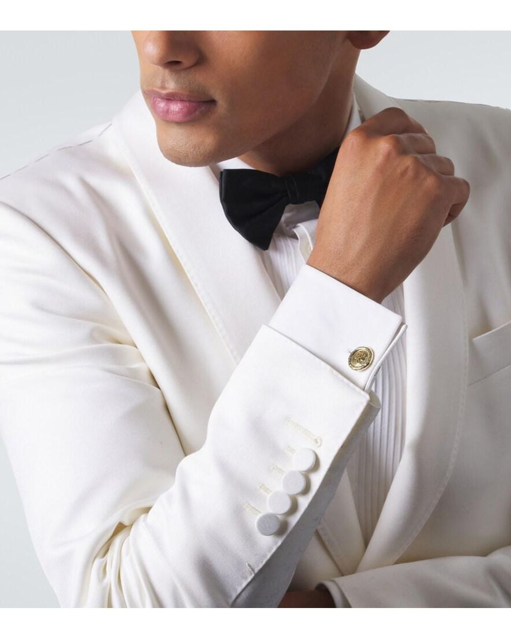 Octavia Elizabeth White Button 18Kt Cufflinks for men