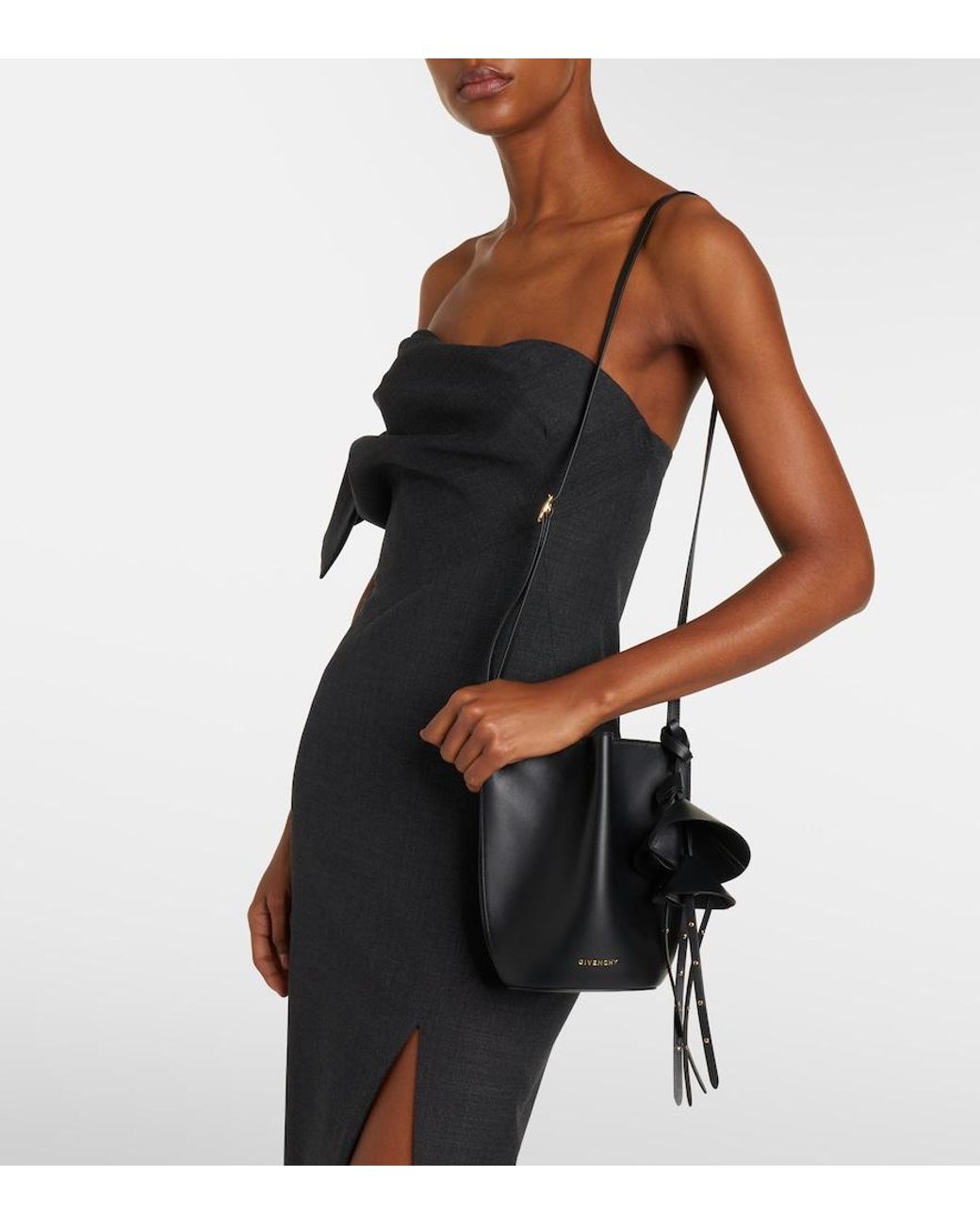 Givenchy White Bucket Bag Snap Mini Aus Leder