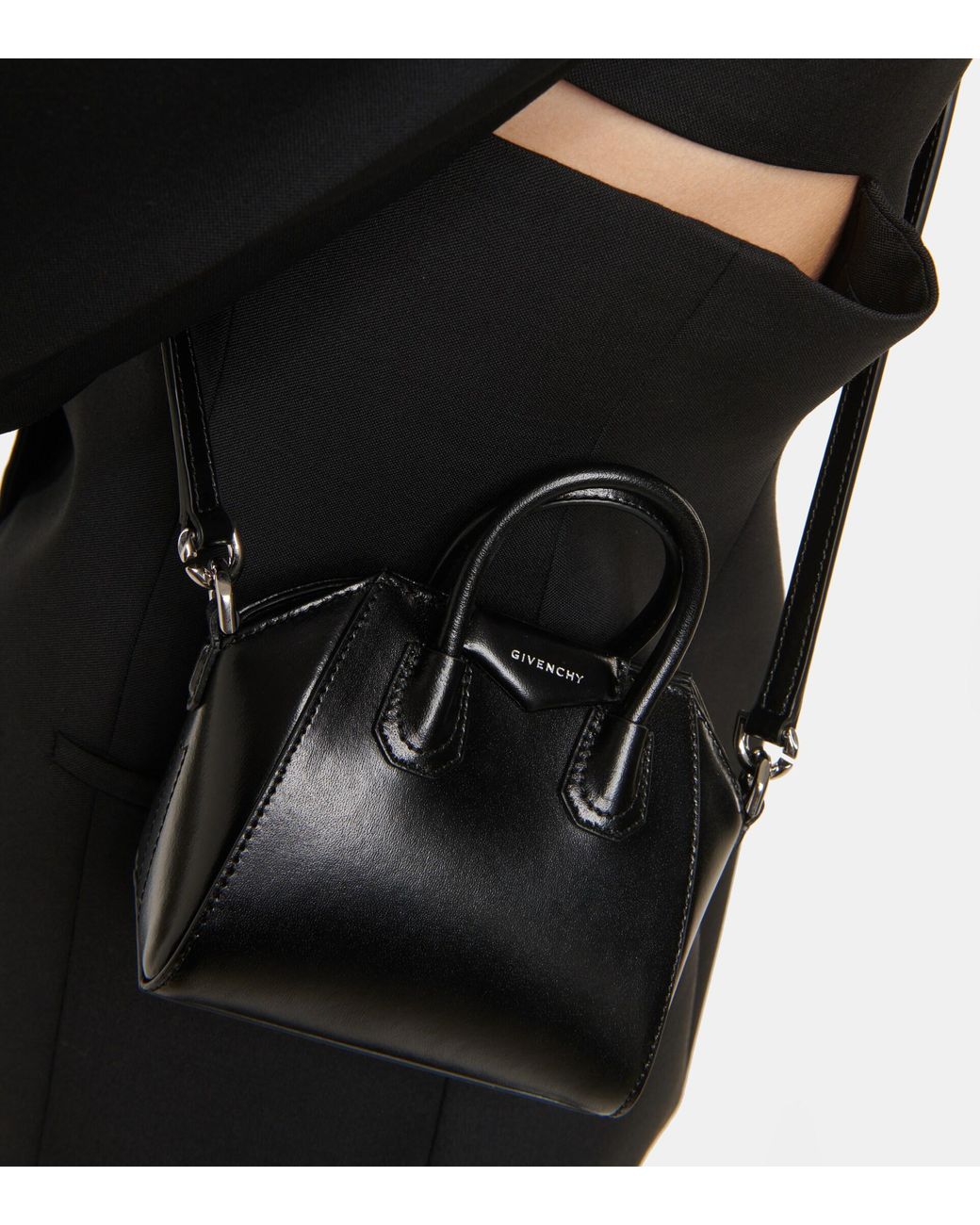 Givenchy Antigona Micro Leather Tote Bag in Black | Lyst