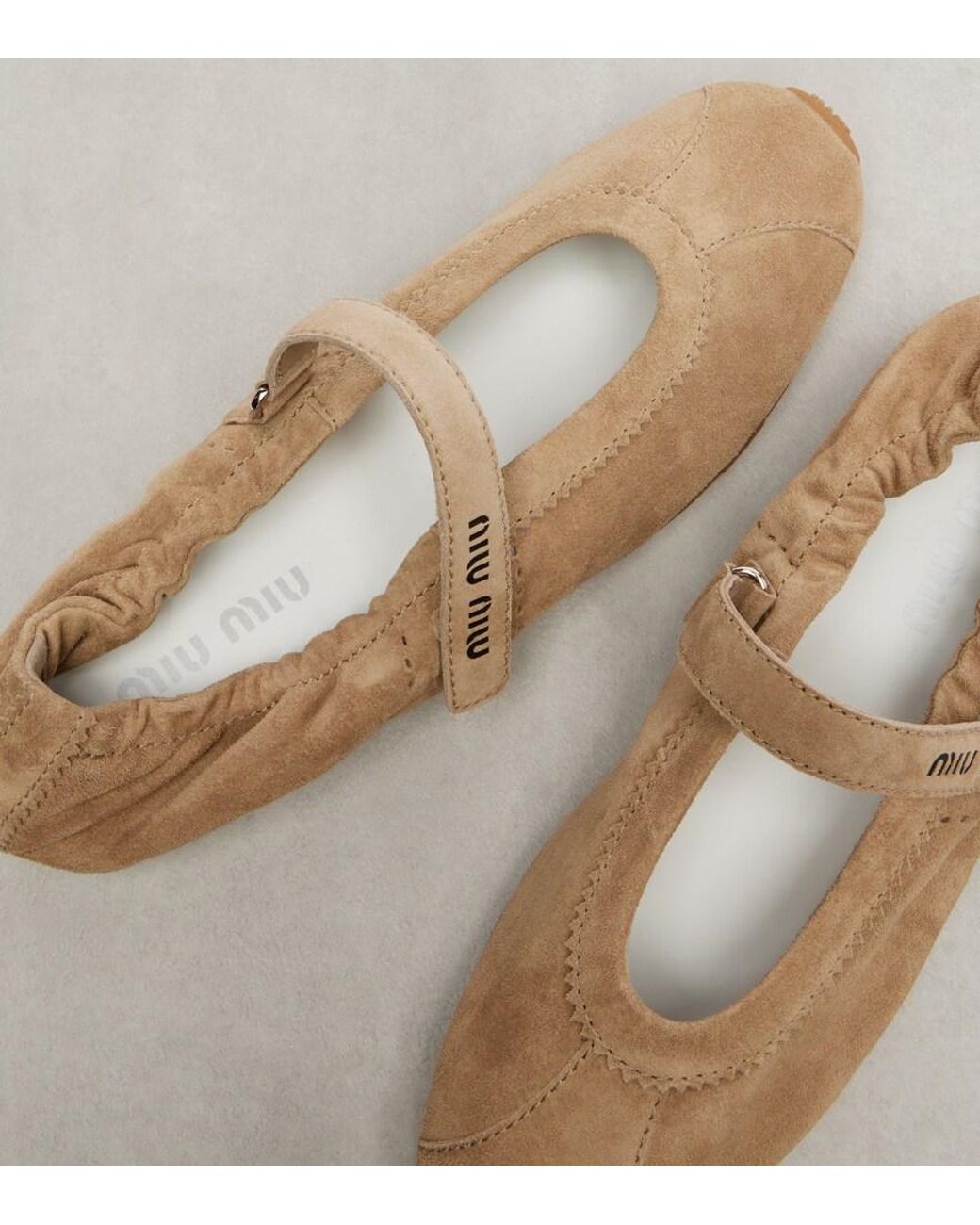 Miu Miu Brown Ballerinas Plume Aus Veloursleder