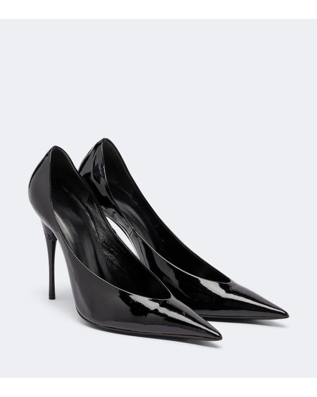 Gucci Black Sharp Patent Leather Pumps