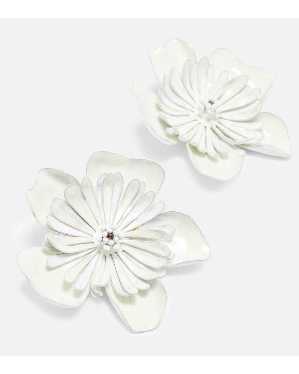 Chloé White Floral Clip-On Earrings