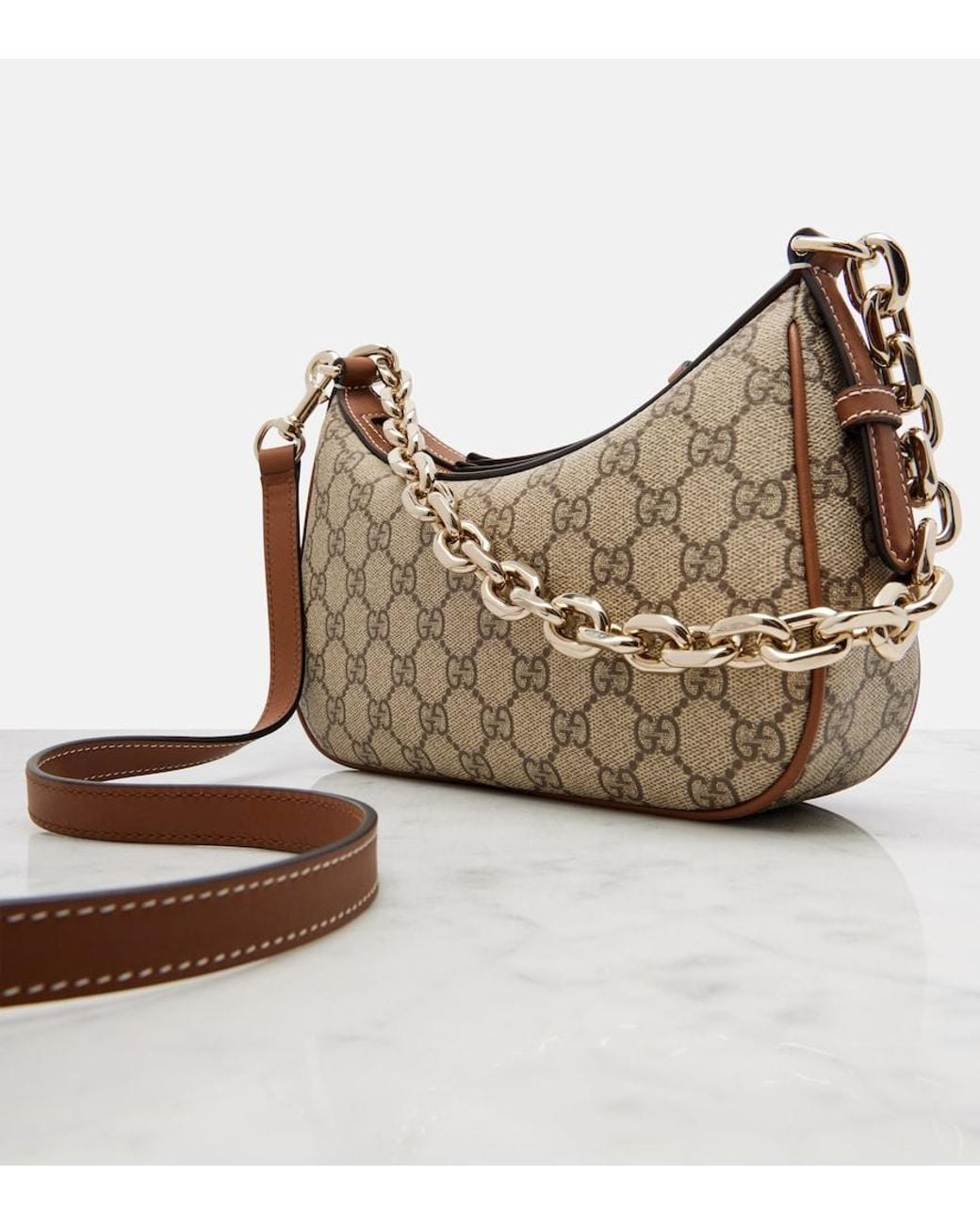 Borsa Gg Emblem Small di Gucci in Gray