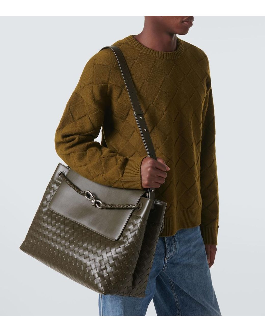 Bottega Veneta Crossbody Bag Andiamo Large Aus Leder in Green für Herren