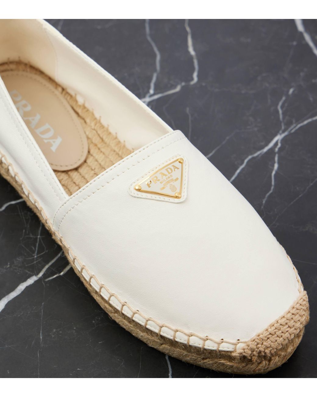 サンダル・ミュール PRADA White Leather Espadrilles Prada - White Quilted Leather Flat Espadrille | Mitchell Stores