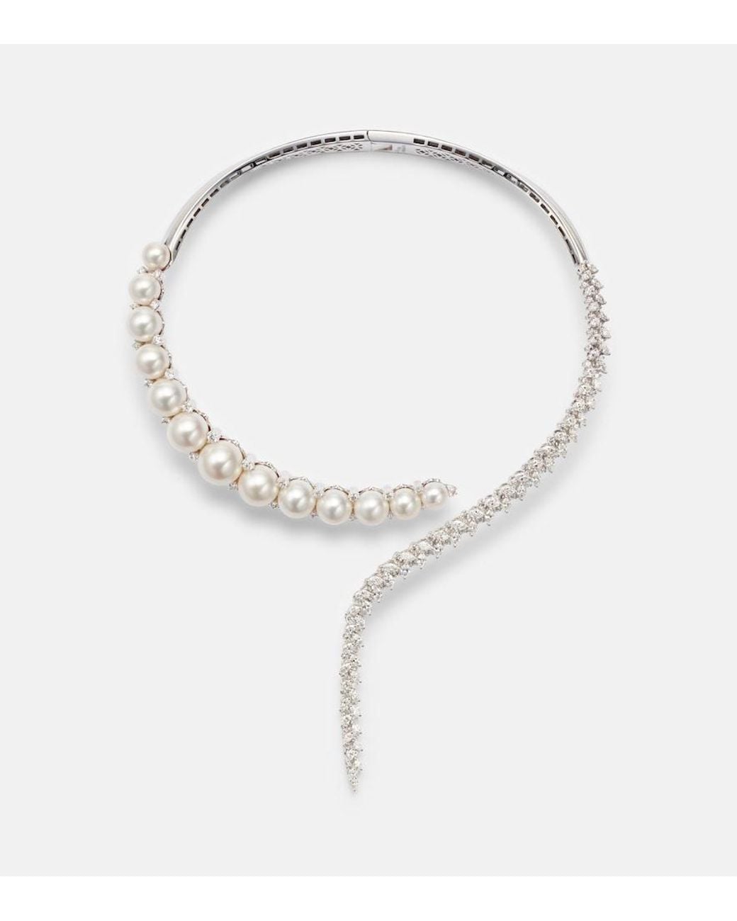 YEPREM White Pearlescent 18Kt Necklace With Diamonds And Pearls