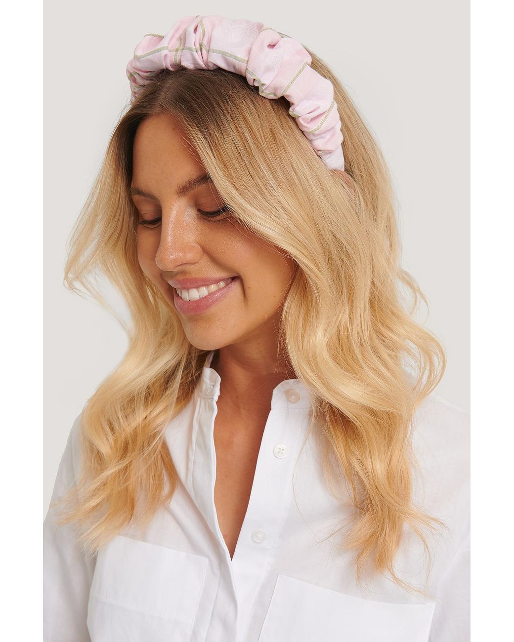 Youtube how to make a ruffled hair scrunchie Youtube how to make a ruffled hair scrunchie