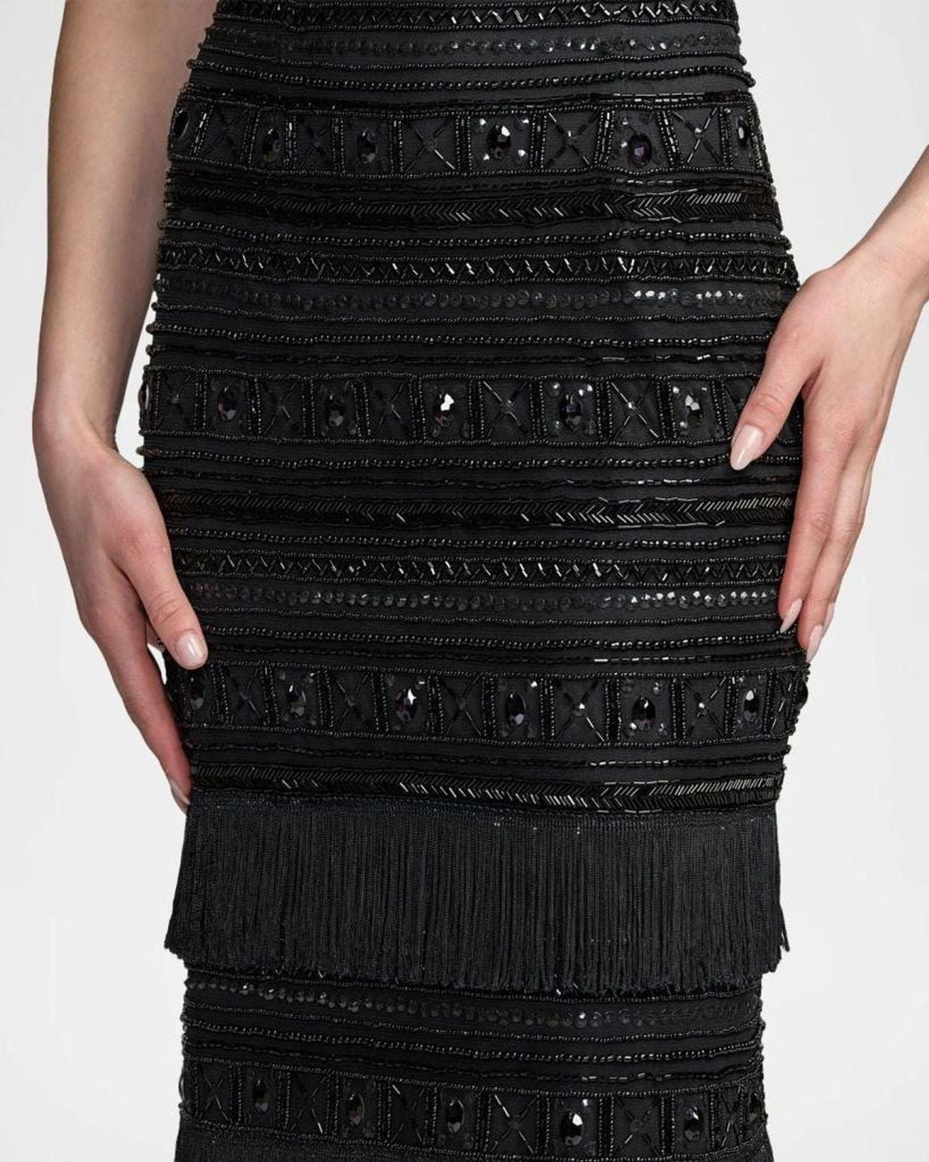 Mac Duggal Embellished Geometric Fringe Gown in Black | Lyst