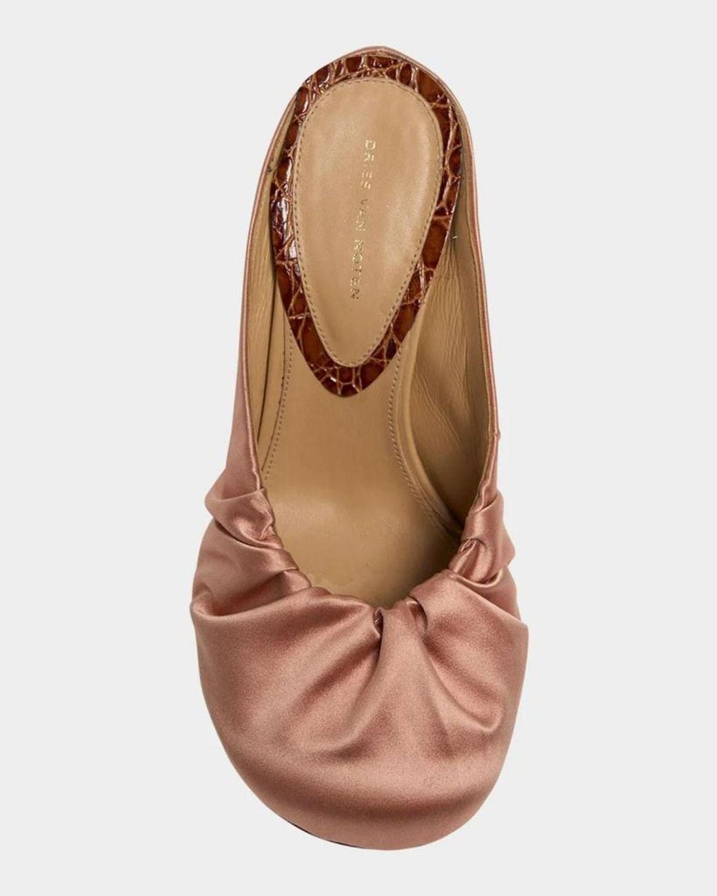 DRIES VAN NOTEN ピンク サテン ミュール Dries Van Noten Ruched Satin Mules in Pink | Lyst