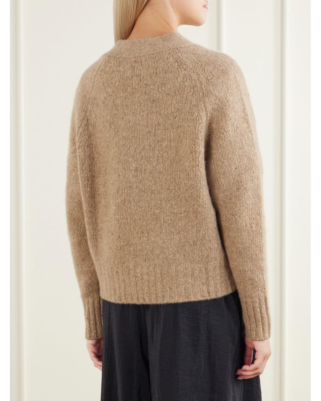 Allude Natural V-Neck Cashmere Cardigan
