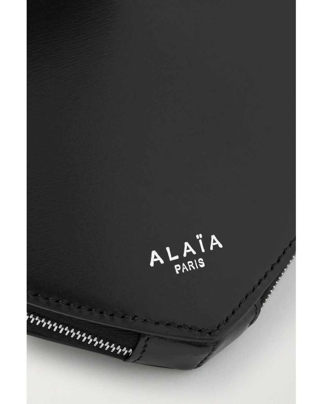 Alaïa White Le Coeur Leather Shoulder Bag