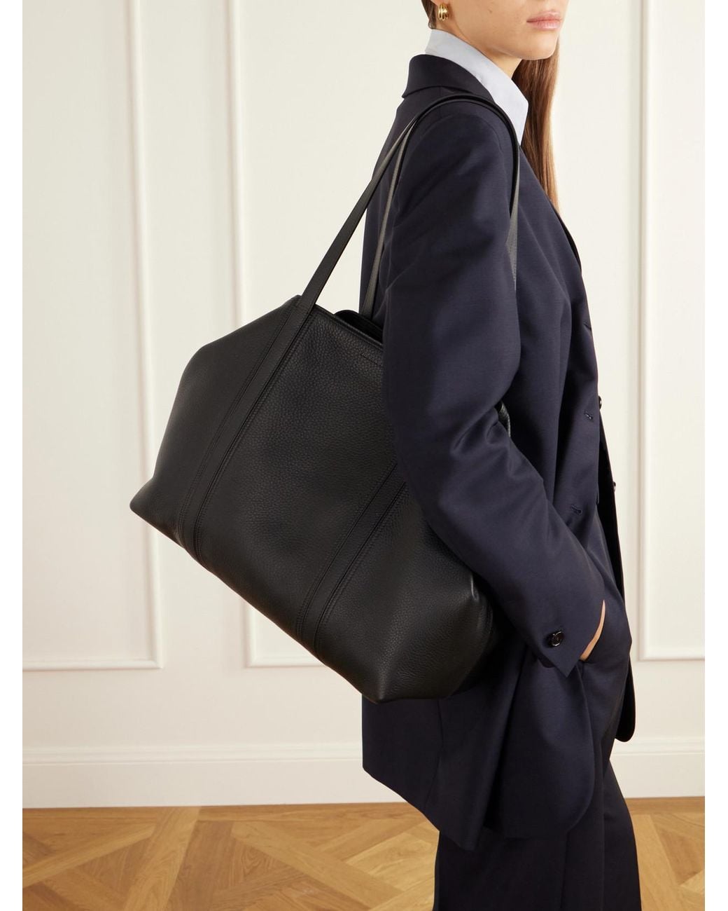 Jil Sander Black Foro Logo-Embossed Textured-Leather Tote