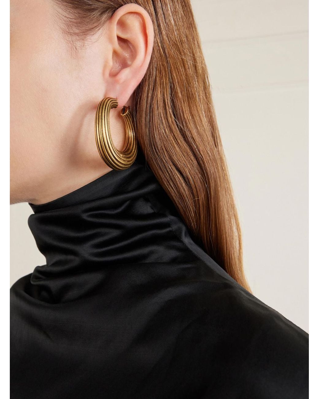 Khaite Metallic Santa Fe-Toned Hoop Earrings