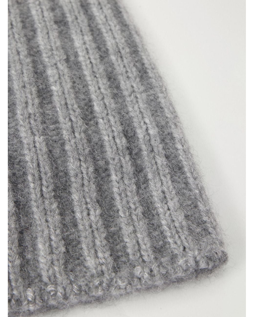 Johnstons Gray Bhaltair Ribbed Cashmere And Silk-Blend Beanie