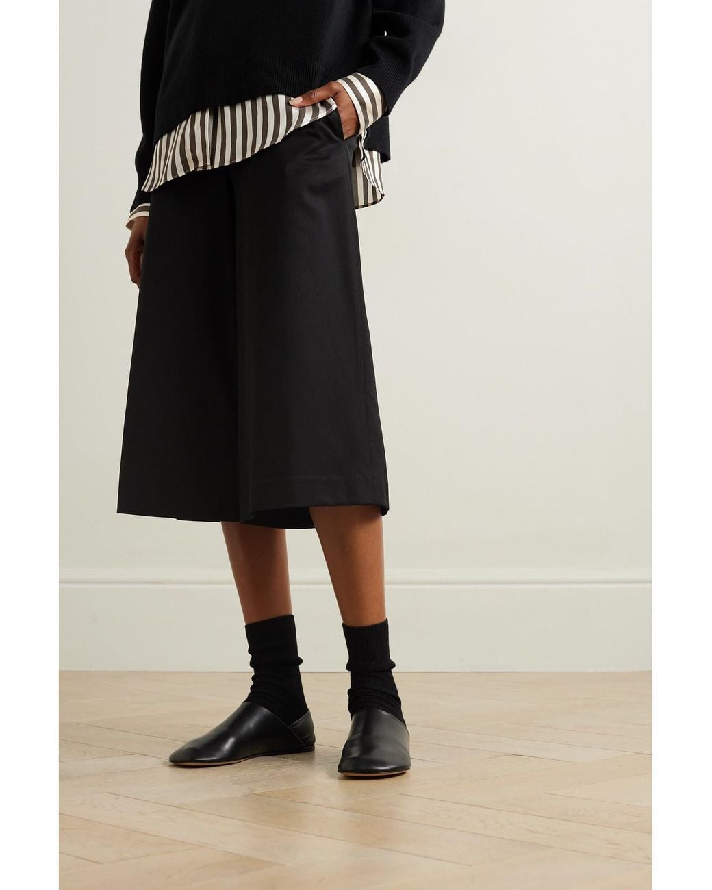 Johnstons Black Ribbed Cashmere-Blend Socks