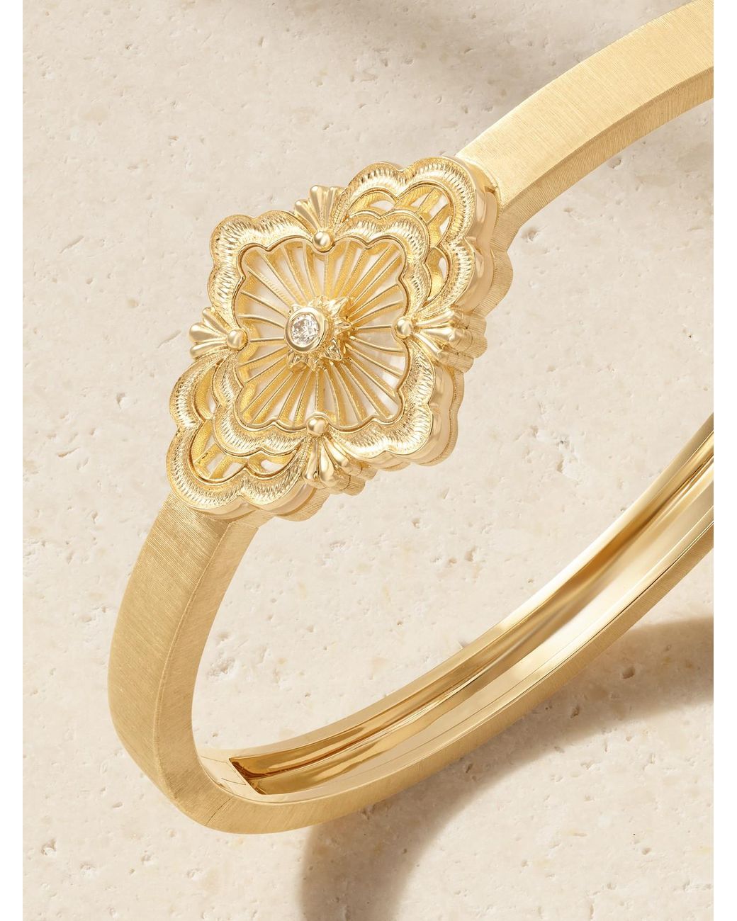 Buccellati Natural Opera Tulle 18-Karat, Mother-Of-Pearl And Diamond Bangle