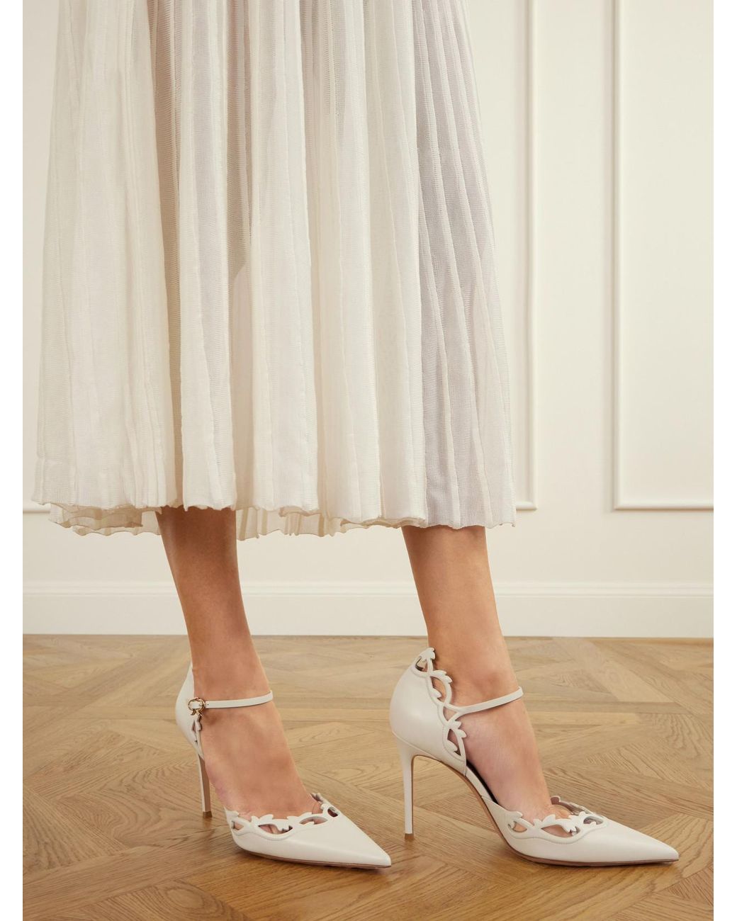 Gianvito Rossi Natural 95 Leather Pumps