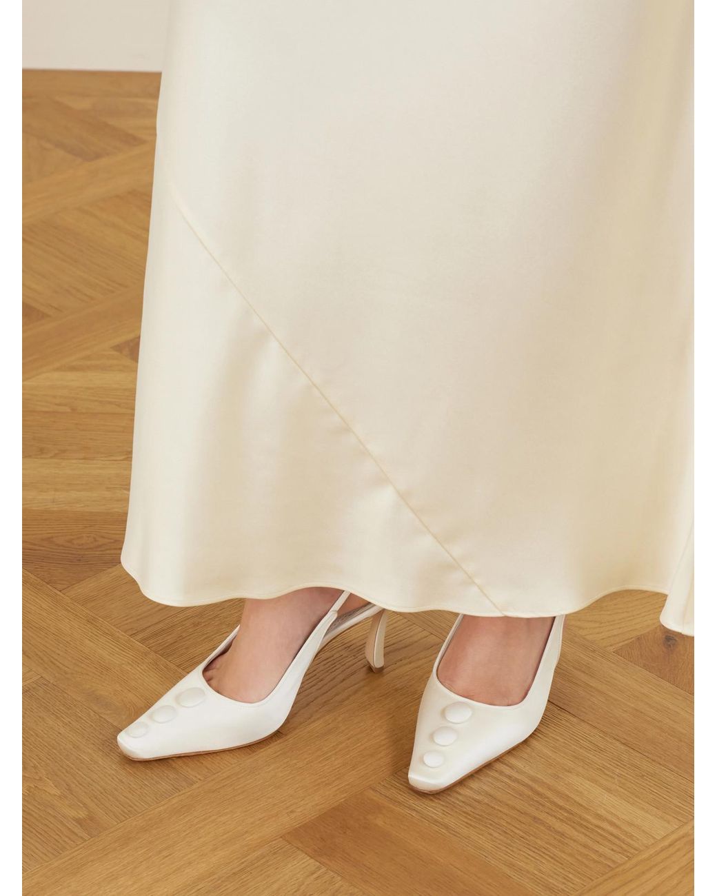 Manolo Blahnik Natural Alexa 90 Embellished Satin Pumps
