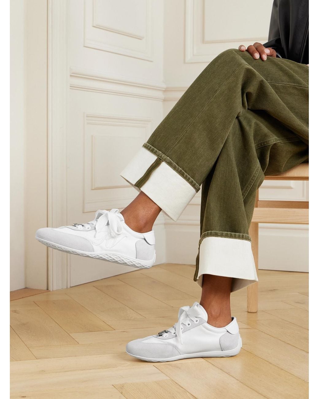 Roger Vivier Natural Viv Low Suede-Trimmed Embroidered Leather Sneakers