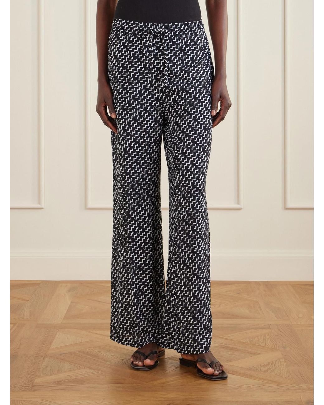 Donde Esteban Gray Estrellitas Y Olas Printed Woven Straight-Leg Pants