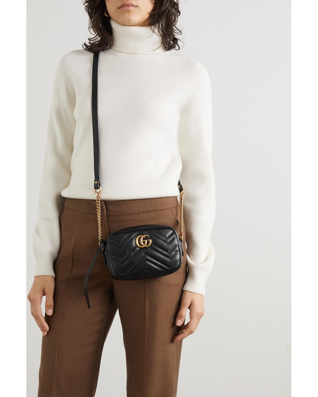Gucci Gg Marmont Camera Mini Quilted Leather Shoulder Bag in Black | Lyst